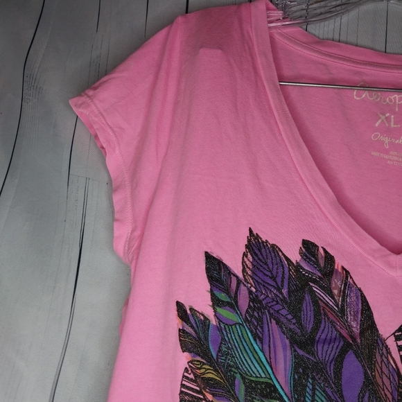 Aeropostale Pink Feather Graphic Women's Y2K V-Neck Top - Picture 3 of 11